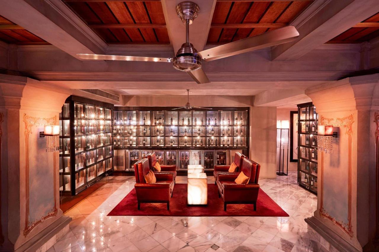 Hotel The Westin Kuala Lumpur Exteriér fotografie The Library at The Oberoi, Mumbai