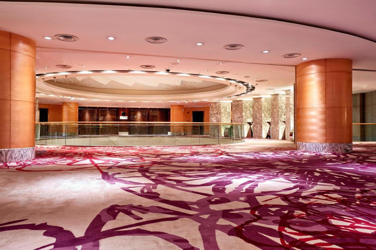 Hotel The Westin Kuala Lumpur Exteriér fotografie The lobby of the hotel