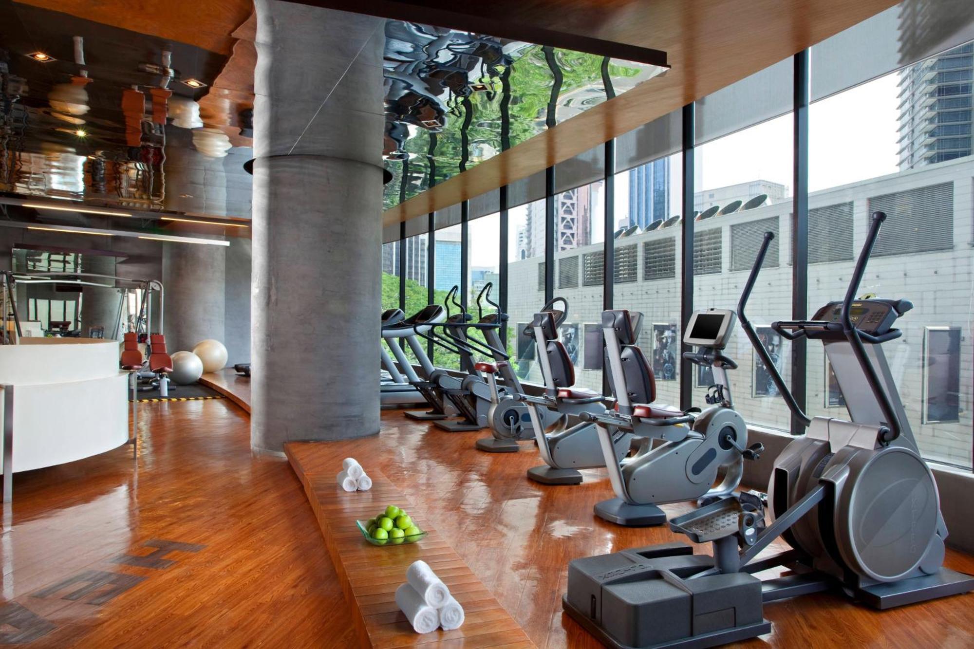 Hotel The Westin Kuala Lumpur Exteriér fotografie The gym at The Landmark