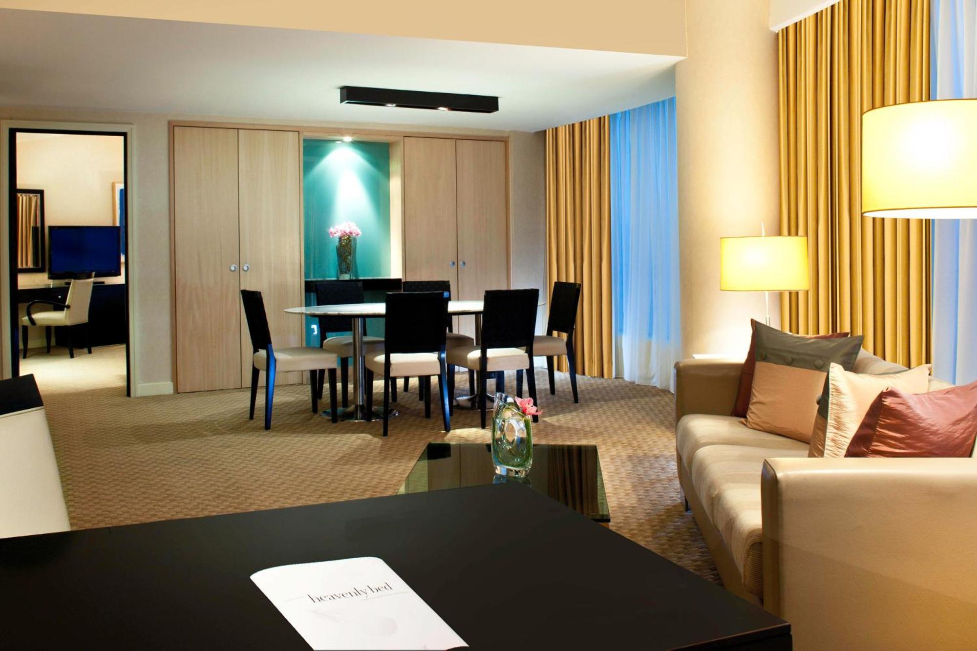 Hotel The Westin Kuala Lumpur Exteriér fotografie A suite at the hotel